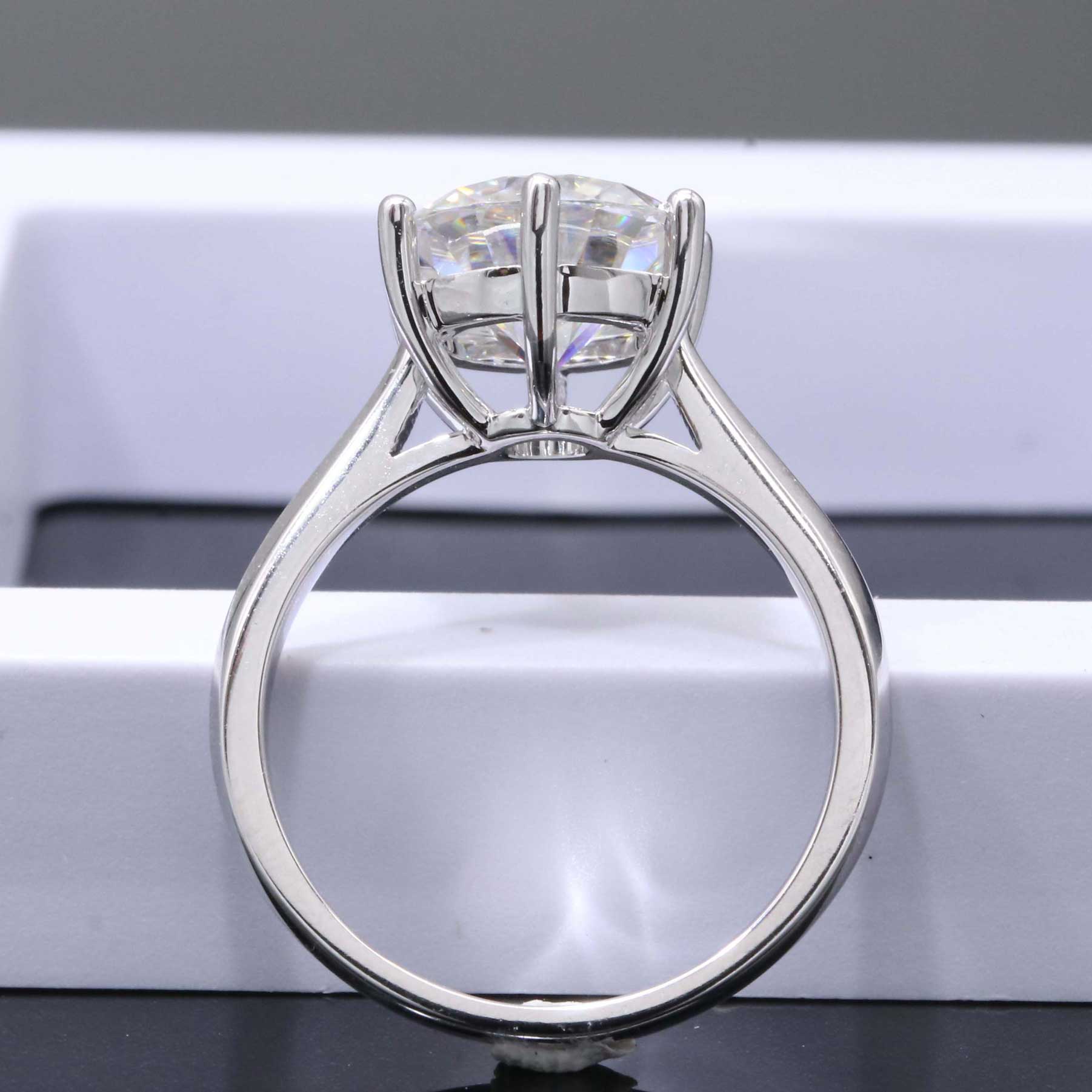 Classic Shining Moissanite Ring-6